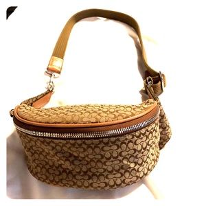 EUC COACH FANNY PACK